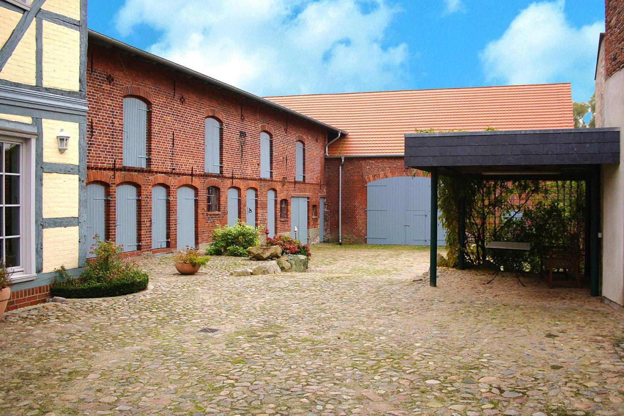 Ferienhaus Rosenhof In Lenzen Экстерьер фото
